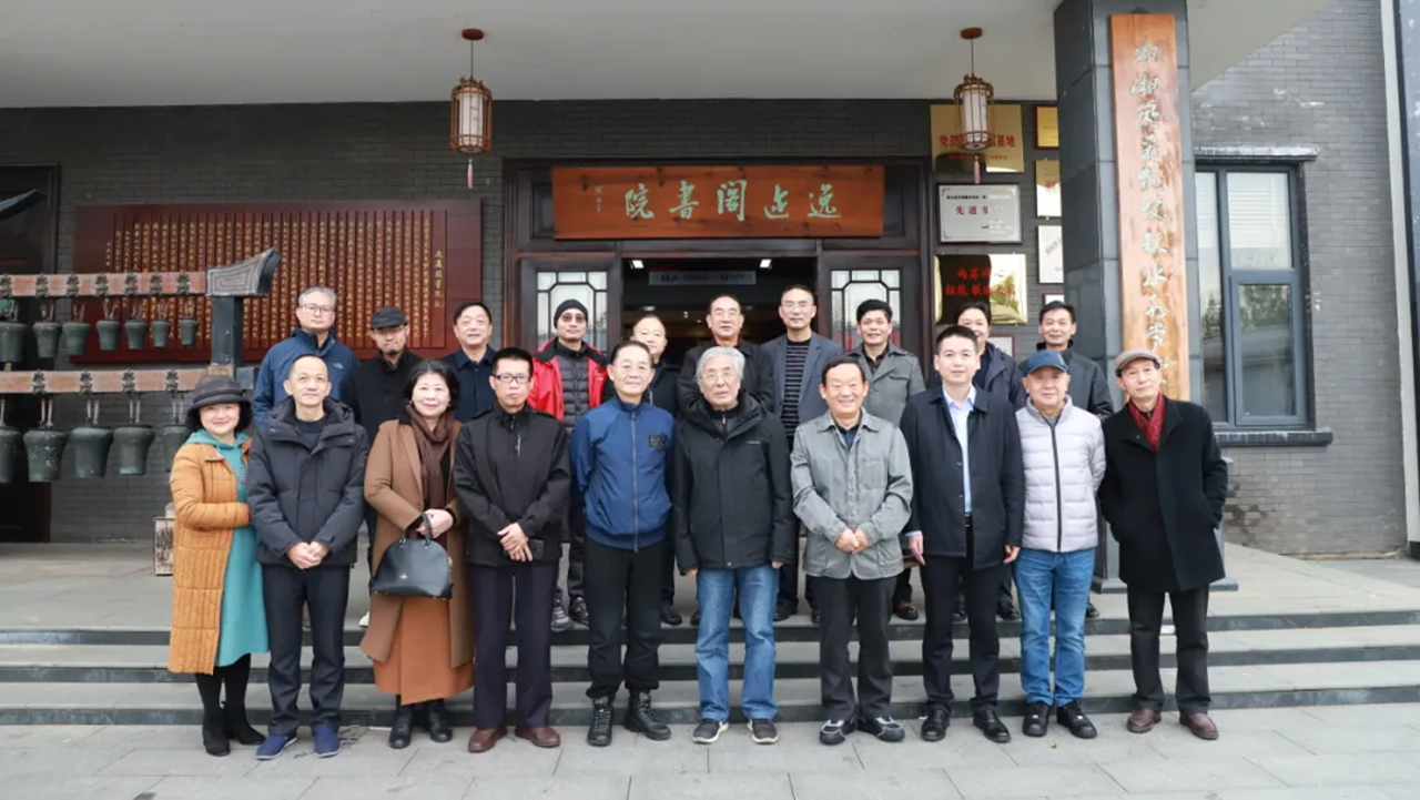 张锡良书法工作室走进逸迩阁书院开展艺术交流活动